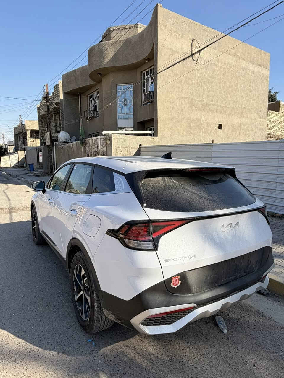 السلام عليكم
 كيا سبورتج2025 وارد امريكي تبديل قطعه فقط وجاملغ بي 
بارد شبر سياره ما بيه قطره صبغ دخول جديد اني ستوردته محرك ٢٥٠٠ داخله بكتاب شهداء مضمون اسويلك وكاله سنتين وتتحول ب اسمك مرقم وكامل صور حادث بل منشور 
ماشية8 الف ميل فقط
مواصفاتex
كشنات جلد
شاشه ديجيتل
بصمه تشغيل عن بعد
تدفئة بل كشنات
نقطه عميات 
تحكمات ستيرن 
تعديل مسار
بدون فتحه
حساسات خلفية
مثبت سرعه 
ومواصفات ال ex المعروفه
السعر٢٣٠ وبيه مجال
***********
