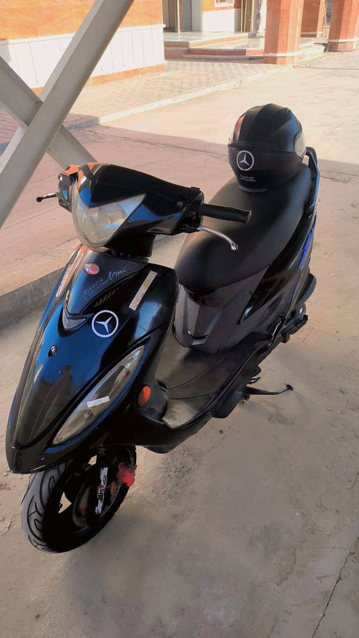 سلام عليكم دراجه جي فور صار اقل شهر من جفتته تجفيت مضبوط نضافه خير من الله سعره 425 بيه مجال لحد يكسر بسعره رقمي ***********
