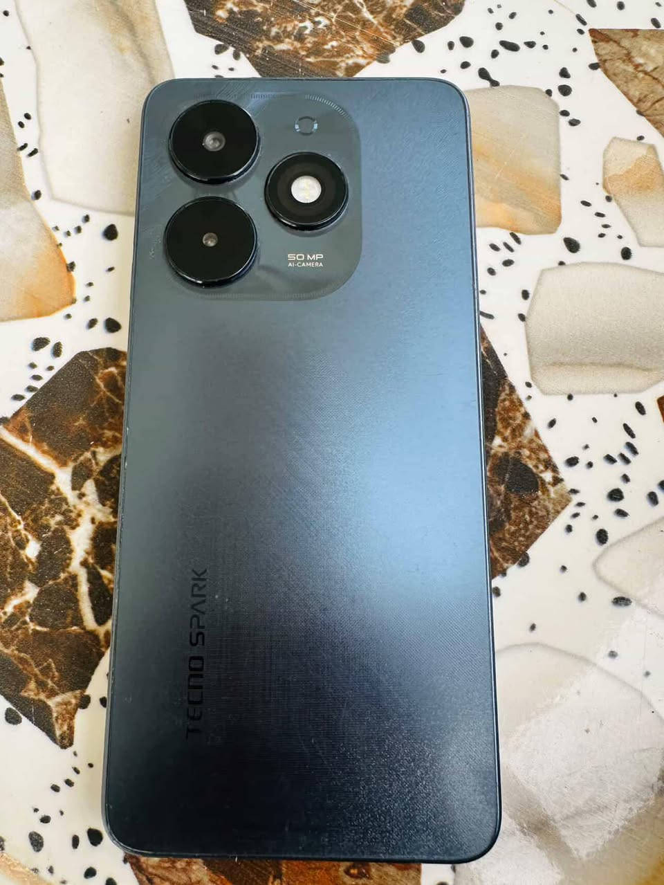 تكنو سي 20 ذاكرته 256 بصمه جانبيه ضد الماء سعره 60الف وبي مجال
ادمن وافق حبيبي


**إذا كنت صاحب هذا الإعلان وتريد حذفه لأي سبب، رجاءا أرسل رسالة إلى الدعم الفني**