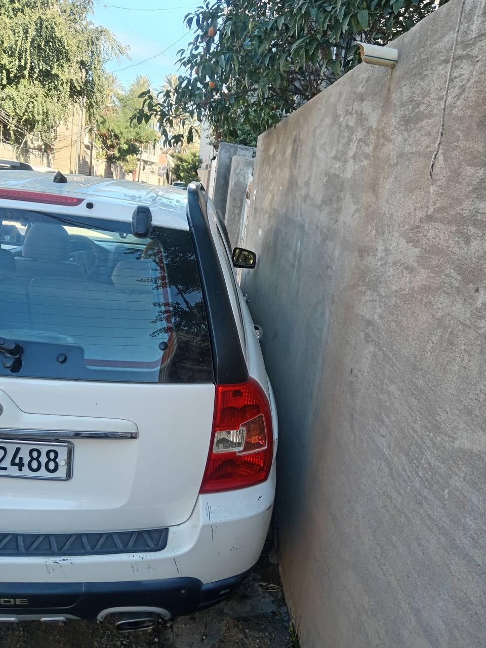 السعر ١٢٥ ديالى بعقوبة ما بيها صبغ فقط الاستيك باسمي سليمانيه رقم جديد انكليزي هزة ما صاقطه تبريد تدفئه شغال الاتصال *********** او ***********
