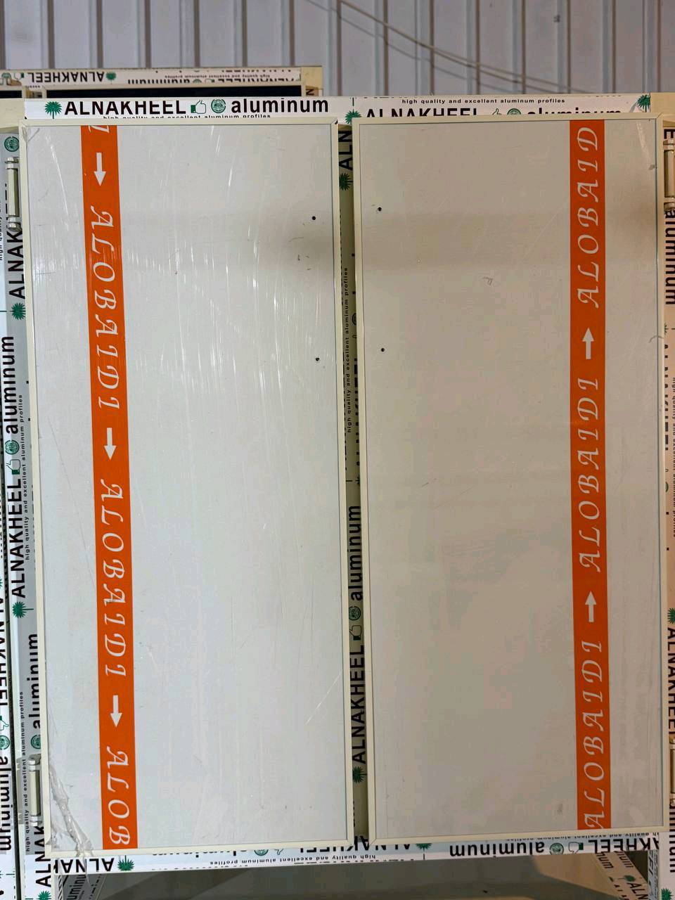 جزامه المنيوم فصال وليس السوكي 

القياسات🌼
ارتفاع 120 سم

عرض 80سم

السعر. 100 الاف