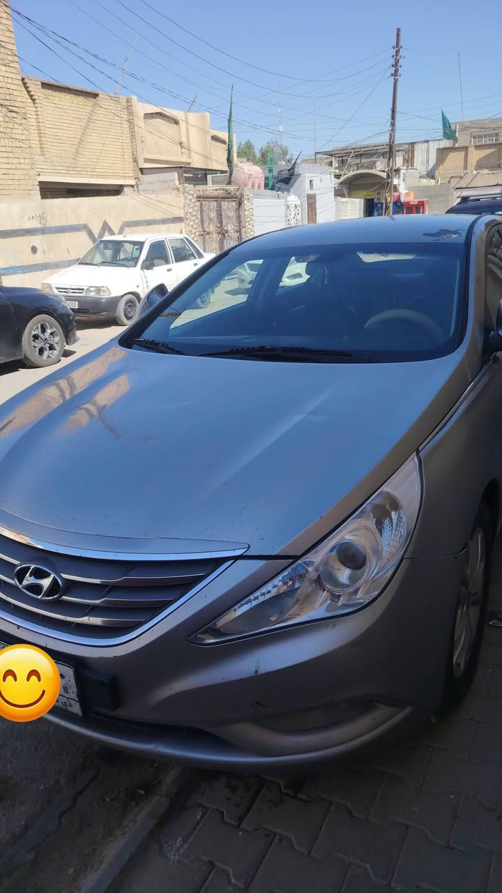 السلام وعليكم سوناته ٢٠١٤ غاز  متومه سياره جديده مكينه كير مكفولات تبريد ثلج حداديه أمامي خلفي وضع شركه غرفه جلد شاشه جبيره فول مواصفات من عده الفتحه مكاني نجف سعره ٤٠ وبيه مجال رقمي ***********
