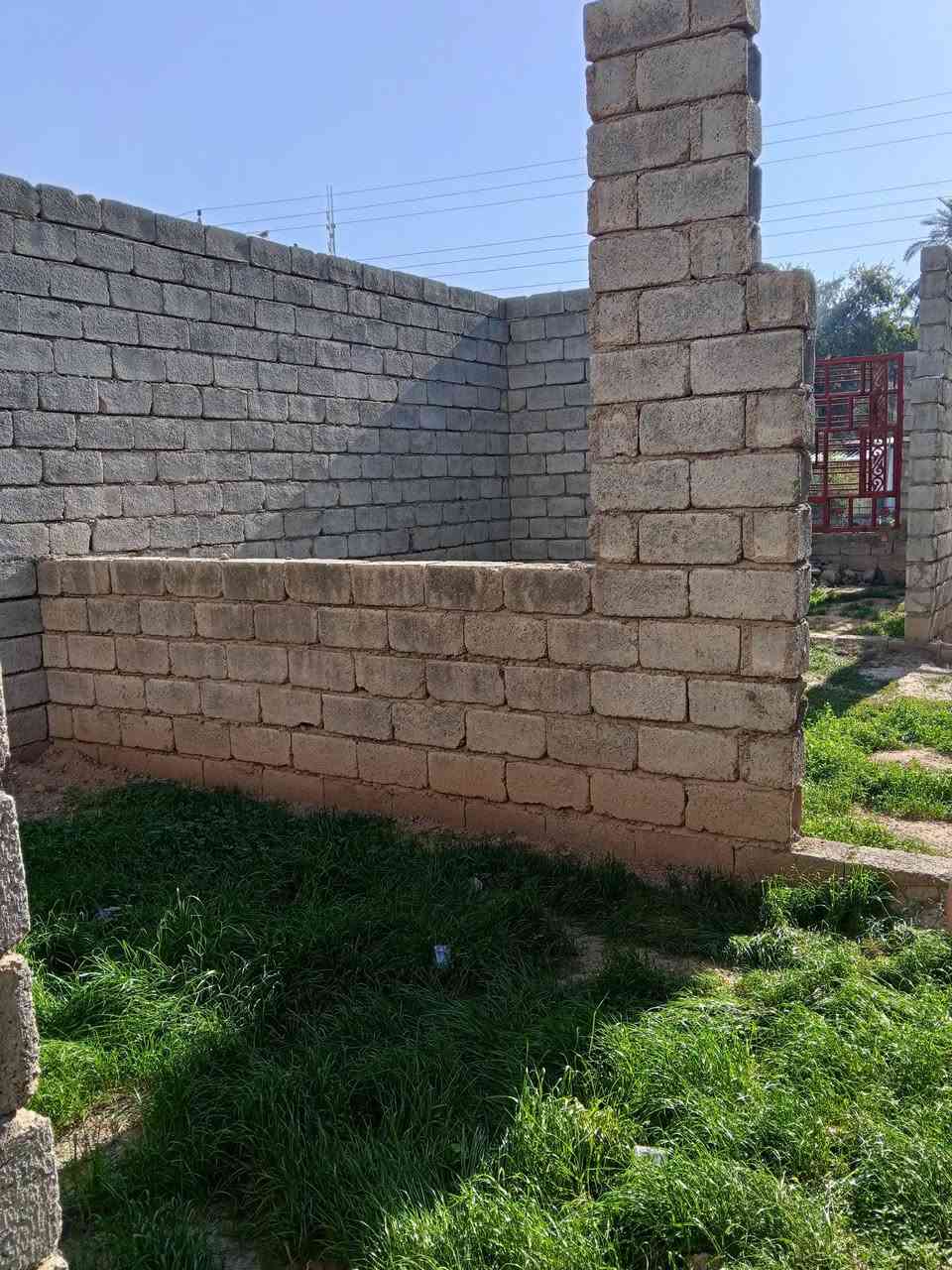 السلام عليكم هيكل للبيع طابو صرف الموقع الوجهيةحي العسكري كلواز مقابل  بيت المختار يوجد
ماء وكهرباء الاستفسار عل الرقم ***********
