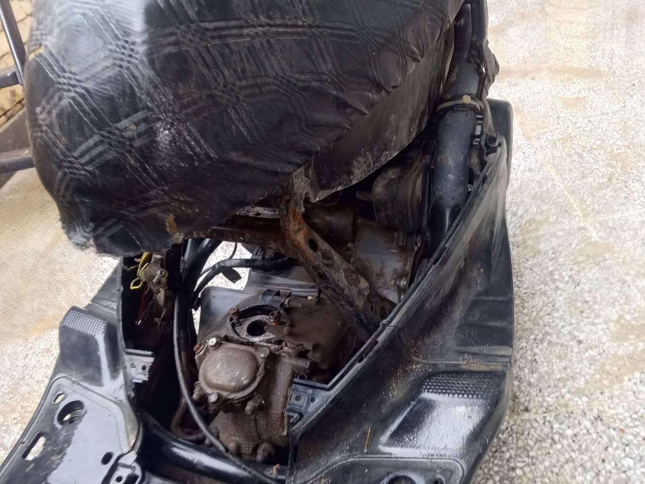 سلام عليكم لبيع سكني نثيه
علوان بغداد ***********
