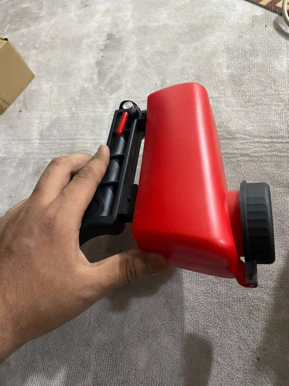 سلام وعليكم مسدس تنضيف برمل على اول تم10الف  للاستفسار واتساب ***********
