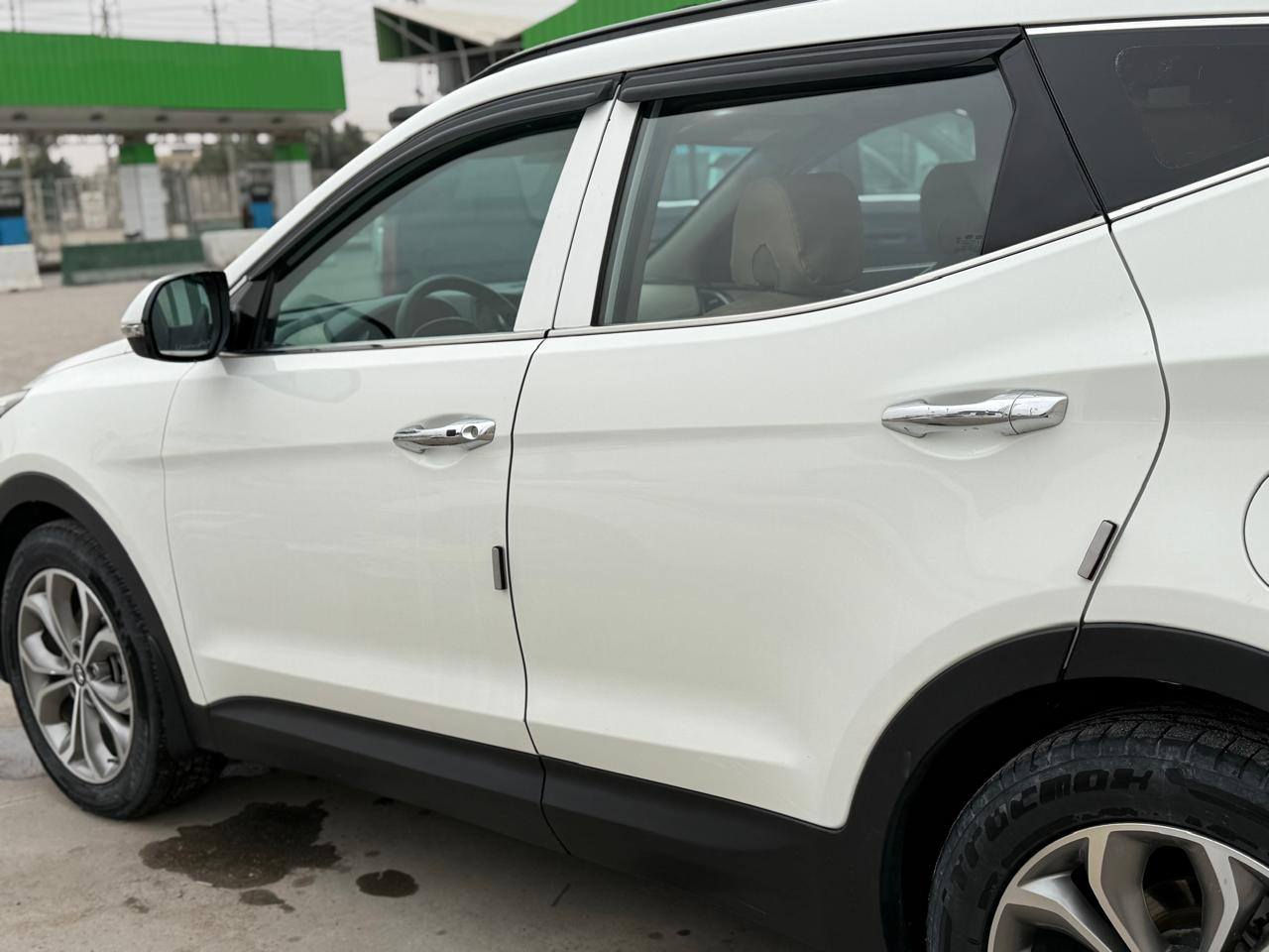 سنتافي 2015 فور ويل كفاله عامه لا ضربه ولاصبغ ولا تبديل سعر 200 وبيه مجال رقم بصره دولي جديد بسمي شراي يتصل ع هاذا الرقم *********** انه مكلف بل نشر
