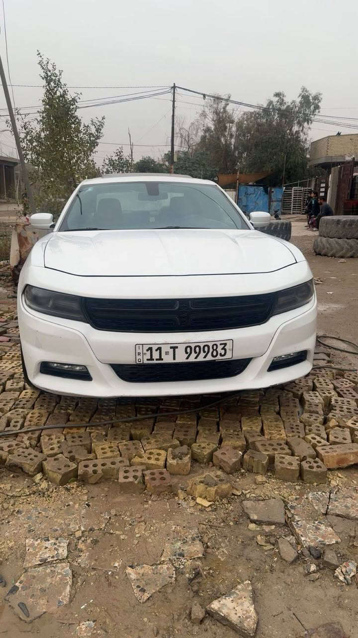 السلام عليكم شباب جارجر موديل 15 اصل تحويل مباشر سياره حلوه وجاهزه حادثها بنيد فقط  مكانها بغداد بيع مستعجل 185 وبيها مجال بسيط سياره فول مواصفات ***********
