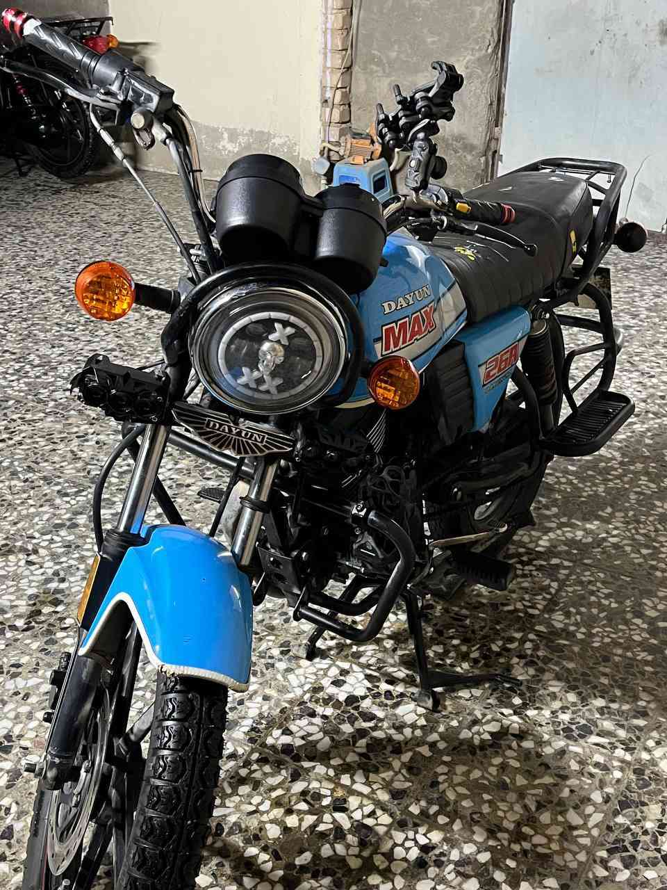 السلام عليكم دايوان للبيع موديل 2023 رقم وسنويه كربلاء مداور ثاني يوم النضافه شوفه عينك ماعايزه شي الدراجه اتصل ع رقم وانطيك التفاصيل اكثر ***********
