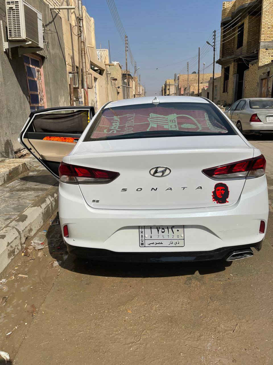 سوناتا للبيع امريكي 
موديل 2018 سياره جديده بمعنى الكلمه ماشيه 66 حقيقي محرك 2400 حادث السياره بنيد فقط مبدله بس بنيد حادثها كلش حلو مالت الله وسياره ع ايدنه كلش جديد سياره مامتعوبه ابد رقمها ذي قار بسمي مكاني ناصريه مركز 
سعرها (142وبيها مجال ) ***********
