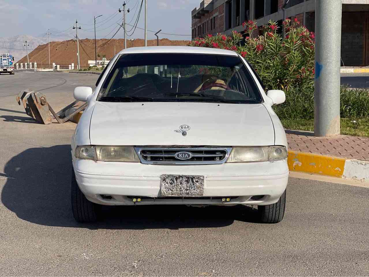 بۆ فرۆشتن 
کیا سیڤیا مەکینە ١٦ و بەخ مۆدیل ٩٤ 
ناو زەرد کامل کارەبای مەزبوت گێڕ و مەکینە بە شەرتی ١٠٠ فیتەر دوکەڵ و بوخاری نیە موس و بڕاوە بە شەرت دەنفی مەکینەی ئەگەر لە مەکینە ٨ خۆشتر نەبوو نەتەوێ تایە و ویلی لۆکە تازە بەستراوە ناو غورفەی جوانە جام کارەبا لایت فڵچە قفڵ مەرکەزی هەموو شتێکی مەزبوتە کامل گێچەکانی ئیش دەکەن بەس ڕۆشتن نەبێ هەتا بڵێی بەنزین کەم دەخوات و سەیارەیەکی بەقەوەتە ماڵی فەقیرە 
حلوجە ماڵی مەدەنی بەشەرت سحری ١٤ محامەلەیەکی برایانە مشتەری نامە بنێرە یان تێل بکە خزمەتت ئەکەم مشتەری نی سەری خۆت و منیش مەهێشێنە گۆڕینەوە ناکەم بەس فرۆشتنە شوێن ڕانیە *********** رانية, السليمانية
