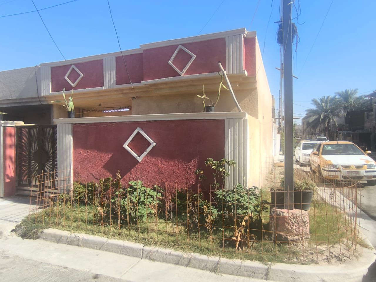 سلام عليكم بيت البيع مساحه 75ركن مربع 
***********, ابو علي صاحب البيت
