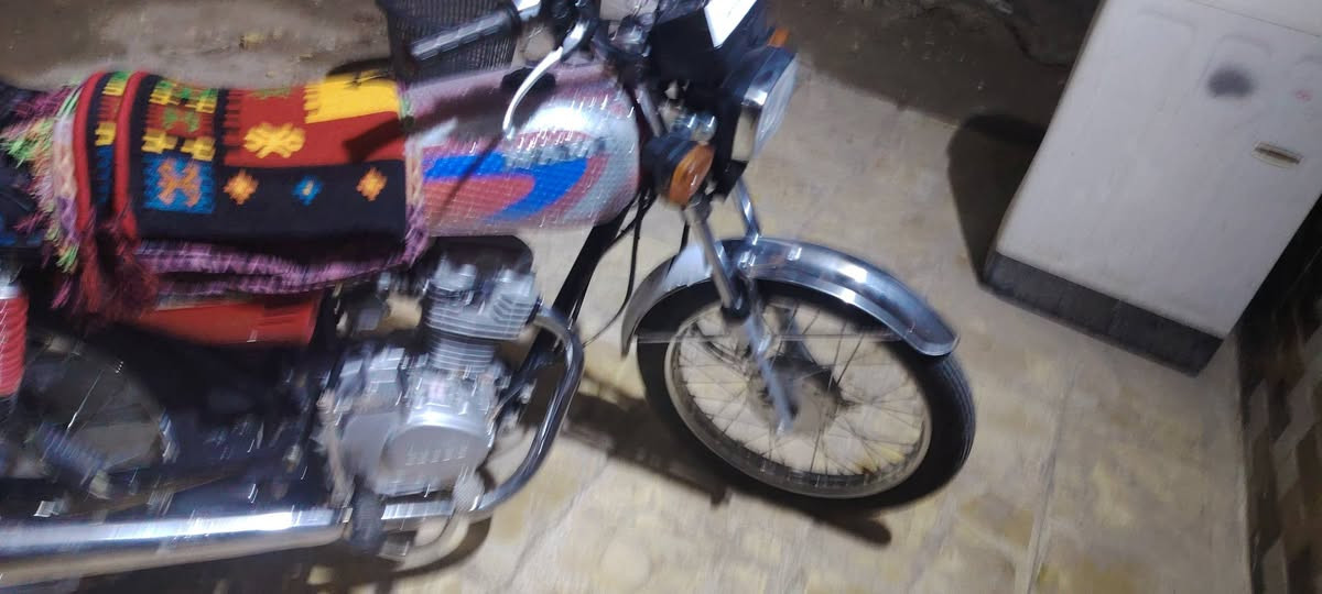 اربعه زيرو فول نضافه مكفوله كفاله عامه نامه متياز كفاله من كلشي سعره 700وبيه مجال رقم *********** مكان اطويريج او خاص
