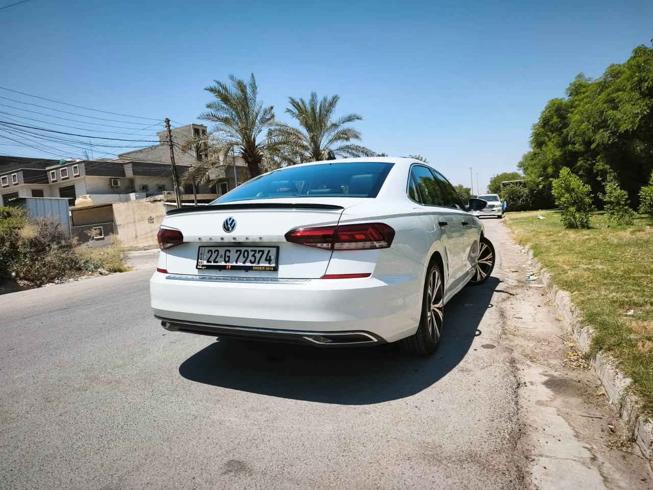 سلام عليكم
VW باسات موديل ٢١ كلين 
ماشية ٧٣ الف مايل
تايتل دخول ابراهيم الخليل 
على ايدنة الترقيم لحد الآن سيارة خير من الله
موصفات SE+
بصمة تشغيل و ابواب و صندق
لد امامي + خلفي
لايت زنون بلادي 
لايت اوتو ( من تفتح عالي تجي سيارة عكسك يطفى العالي)
لغة عربية بلاد
رادار امامي مانع تصادم 
مرآة داخلية عاكسة للضوء
قيادة شبه ذاتية ( تحديد مسار بس يرادلة برمجة لأن مبدل جامة امامية)
رادار خلفي اوتو بريك 
رادار جانبي ( نقطة عمياء)
اشاير بالمري 
شاشة كبيرة تدعم نظام كار بلي
كامرة خلفية 
تبريد امامي + خلفي
كشنات جلد + كشن السائق كهرباء
ستيرن رياضي حرف D
منافذ USB امامي + خلفي
تشغيل عند بعد 
سلايد روف 
ويل كب ١٨ بلادي 
السيازة جاهزة خير من الله 
بيهه بارد بالچملغ الامامي الايسر و الباب
مكان السيارة بغداد حي الجامعة
او معارض البياع لعدم التفرغ ( معرض عامر محمد )
***********
***********

