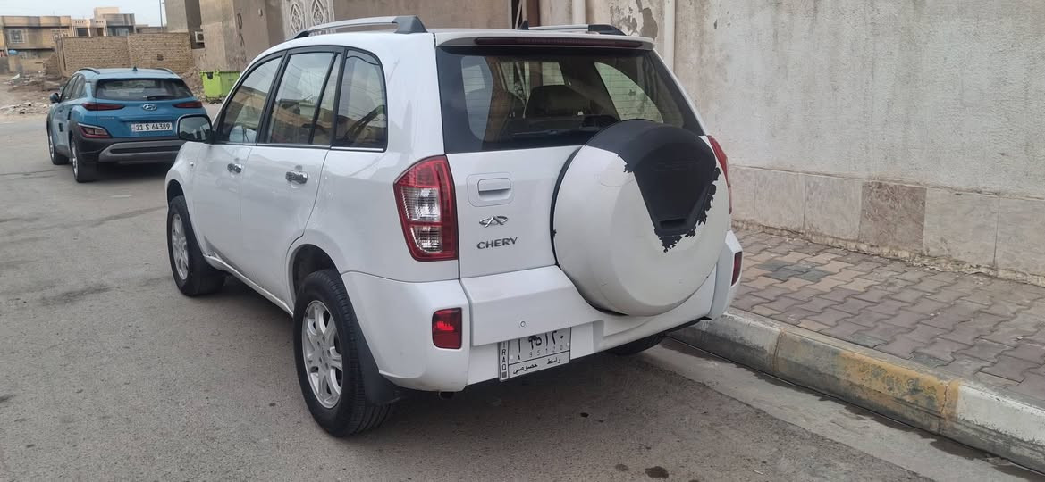 السلام عليكم 
تيكو موديل ١٤ كير مكانيكي محرك ٢٠٠٠ مكفولة  من الصبغ والحادث ماشية ٧٤ الف جاهزه من كل شيء السعر ٧٥ ورقة 
***********
