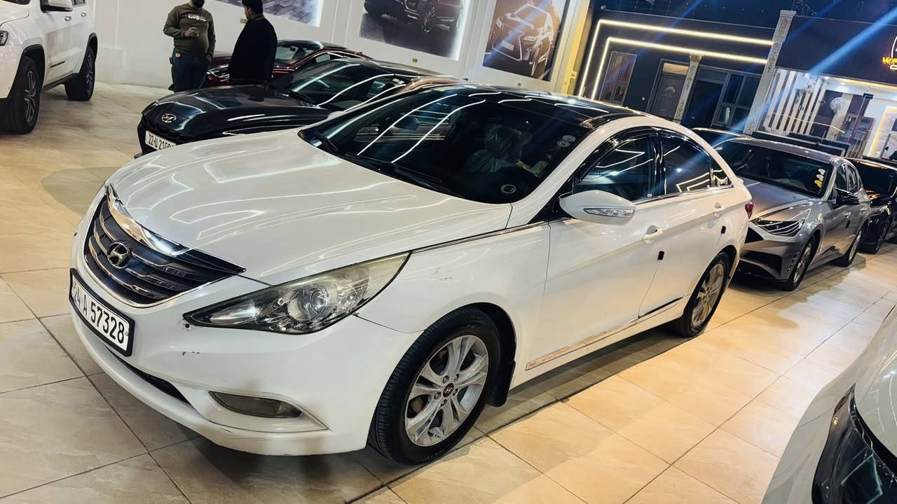 سوناتا ٢٠١١ رقم دهوك كابون بازين سيارة جاهزه تبريد طخم تاير صدر جديد بيها قطعتين كلير بدون دواخل ***********
