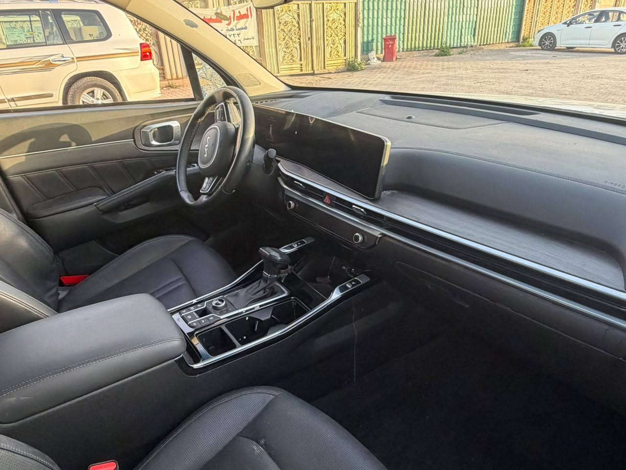 سورينتو 2024 وارد امريكي فول مواصفات مبدل بنيدها والجاملغ 
عوزها صبغ جاملغ وبنيد بدون رقم 
مكانها بغداد الامين 
الاستفسار اتصل ***********
