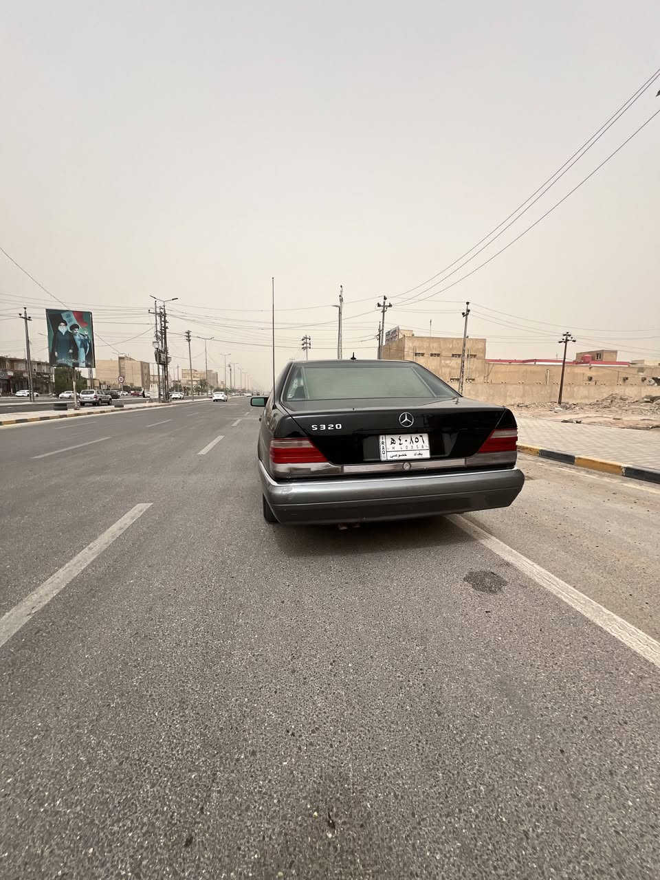 للبيع او المراوس شبح جديدة موديل ١٩٩٢ 
محدث ٩٨ 
مصبوغة عام مكفولة من الحادث 
جاهزة ماشية ١٤٥ الف 
مابيها نقص غير الفتحة السكك مكسورة 
تبريد ثلج بيها منضومة غاز ٦٠ لتر انسة الصرف 
*********** مكانها حي ميسان
