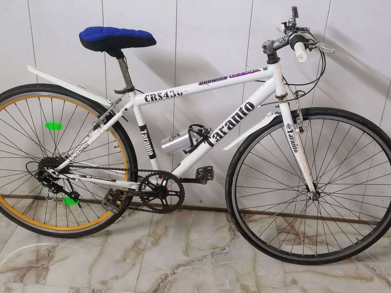 للبيع سعر مكتوب عليه مكان بغداد شعله اكو توصيل داخل بغداد فقط بكروه


**إذا كنت صاحب هذا الإعلان وتريد حذفه لأي سبب، رجاءا أرسل رسالة إلى الدعم الفني**