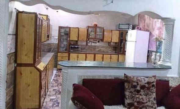 للايجار
بيت طابقين في الصبخه قرب مدرسه الضفر مساحه200م يحتوي على 3غرف استقبال صاله مطبخ حديقه صحيات بناء حديث السعر 750
***********
