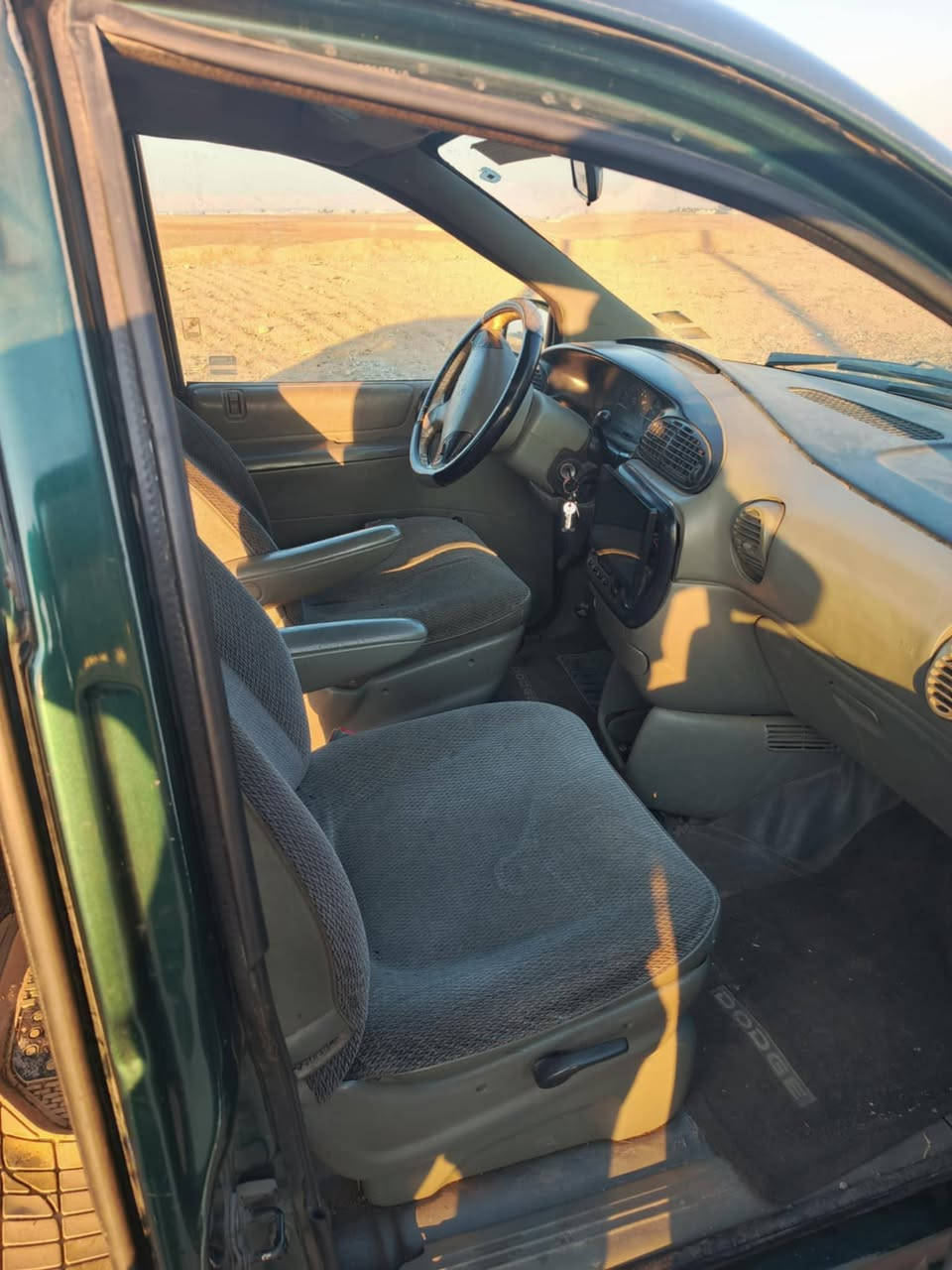 دوج كرفان موديل 97 
صاحبها الشرعي بالموصل
سنوية عظم 
السعر 47 وبي مجال رقم بي وتس اب ***********
