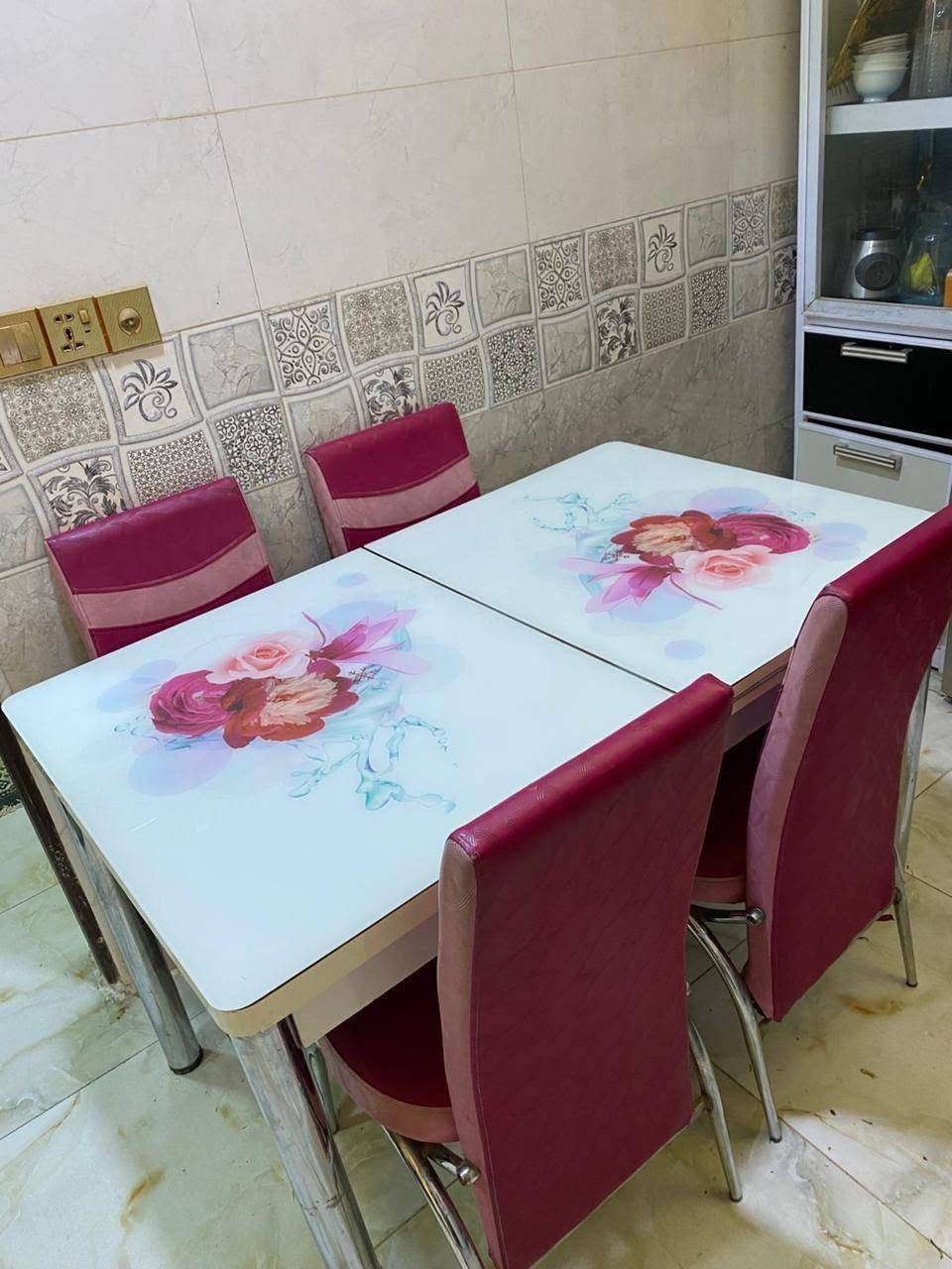 كنتور بابين مابي ضرر نضيف 
ميز طعام 4 كراسي سلايت نضيف تسكام مابي ضرر الشراي يتفضل خاص عنوان نجف حي ميسان النجف, العراق


**إذا كنت صاحب هذا الإعلان وتريد حذفه لأي سبب، رجاءا أرسل رسالة إلى الدعم الفني**