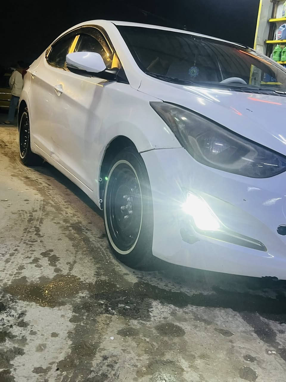 سلام عليكم 

هونداي الانتره 2014 امريكي شكل 16
صبغ عام
السياره مكفوله من الكلبه او التچيه
محرك 1800 وكير كفاله
حداديه جديده
تبريد نقصه فقط صونده تكبسه
موصفاتها 
كامره خلفيه 
شاشة بلادي
تحكمات جهتين 
اشاير بالمري 
تخم ويل جديد 
تخم تاير جديد
السياره بسمي

سعرها (88)

مكانها كربلاء
رقمي ***********
