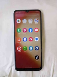 سامسونك كلكسي A04e اخو الجديد مابي اي خدش بلادي ممصلح ابد ب50  بدون مع...