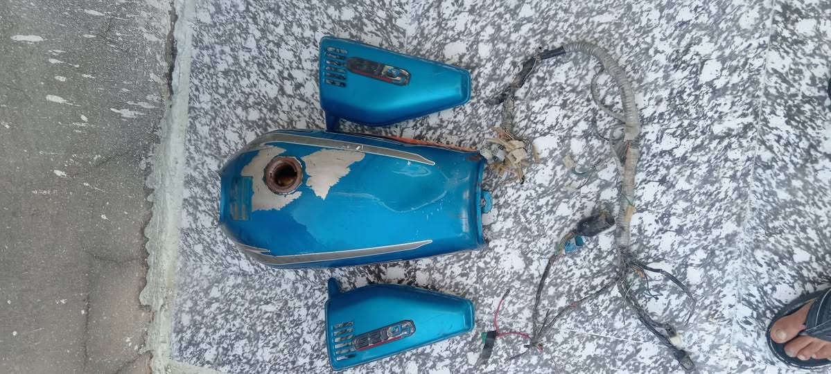 سلام عليكم شباب للبيع تانكي وصفاحيات وضفيره تانكي نضيف
قيم واخذ اتصال او واتساب ***********
