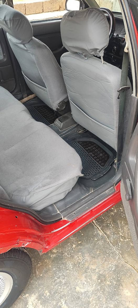 اسلام عليكم سياره هونداي ياباني للبيع رقم الماني سنويه الا 29 محرك كير شرط باتري جديد سياره كلها شقاله بدون صبق بدون تبديل يعني ابلادي اسعر 22 وبيها مجال تفاصيل اتصال الا ***********
