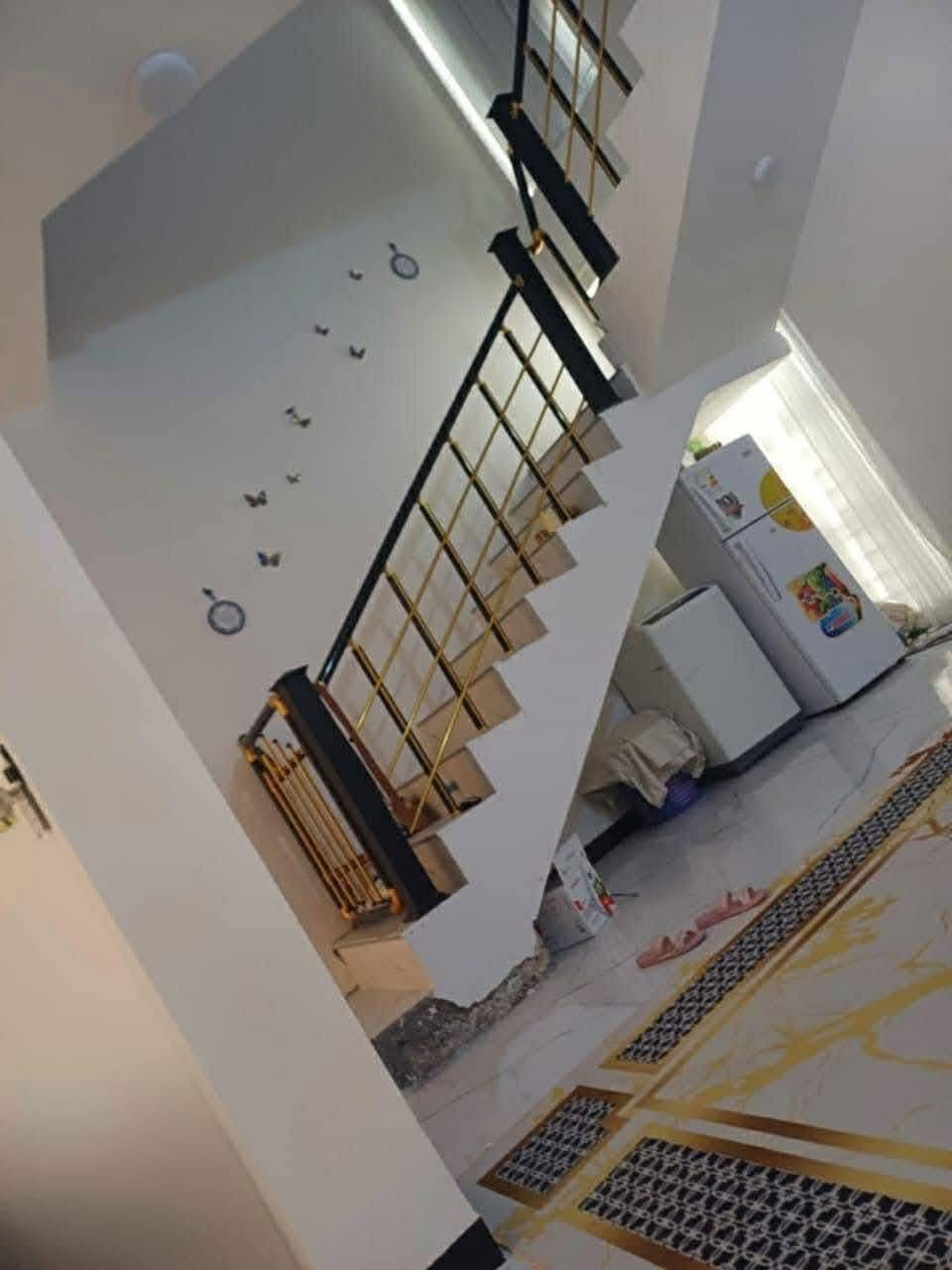 🔹دار للبيع
المساحة: 110 م²  طابو صرف ابي غرق حي السلام مقابل مدرسة على شارعين

🔹 طابق واحد

🔹 غرفة نوم عدد 1. 

🔹 هول مفتوح على الاستقبال

🔹 مطبخ

🔹 صحيات داخلية وخارجية

🔹 موقع مميز مقابل ساحة 

☎️ ✨ فرصة مناسبة للسكن أو الاستثمار

رقم صاحب العقار 

‭***********‬
