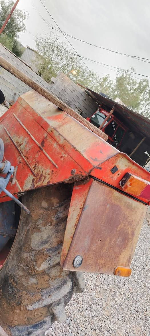 سلام عليكم عنتر للبيع مكان ديالى جلولاء موديل ٩٠ بيها سنوية بس بدون تحويل السعر 5750 محرك مجفت جديد كامل كل نقص ما بيها
***********
***********
