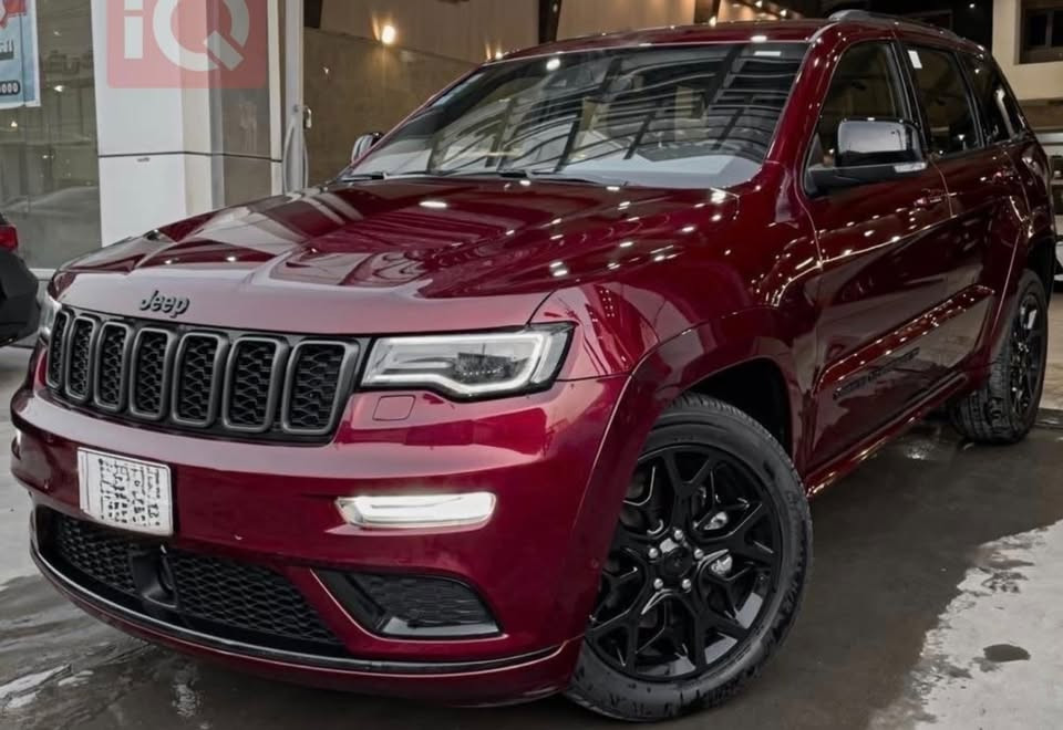 🔥 للبيع Jeep Grand Cherokee S موديل 2022 🔥

📍 المواصفات:
✅ لون كرزي مميز
✅ داخل أحمر فاخر
✅ ماشية 55 ألف كم فقط
✅ رادار أمامي
✅ فول مواصفات
✅ مشروع وطني الجديد
✅ رقم بغداد باسمي
✅ السيارة باسمي مباشرة

📍 حالة السيارة:
✔️ مكفولة من الصبغ والبارد
✔️ فحص وهزة جديدة
✔️ لا تحتاج أي مصروف
✔️ جاهزة للفحص بأي مكان يختاره المشتري
✔️ سيارة استخدام مرتب ونظيفة جداً من الداخل والخارج

💰 السعر: 345 ورقة

📞 ***********
