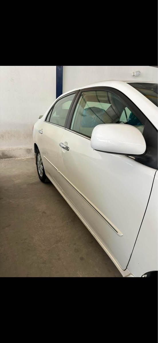 بیکاشۆ ٢٠٠٩ خەلیجی سحودی ئەسڵی گێڕو مەکینەی بە شەرت مەکینە گەورەیە گێڕ تۆماتیکە  سەیارەکە حاسەیە سەیارەکە  ئاوێناکنی لەگەڵ بەگ ئەخەوێ  بێ بۆیاخە تەنها دوسێ شوێن کارتی پجوکی هەیە    بۆیاخ تەنکە  ڕەقەمو سەنەوی نوێیە هەتا ٢٠٣٠ ٤ تایەی  خاوێنو نوێ لەبنە ڕەقەم هەلێرە تەحویلو خرامە بە شەرتە بێتەقەو ڕەقەیە  
سحری ٩٨ گەڵاو مەجالێکی برایانە   
ژم. *********** رانية, السليمانية
