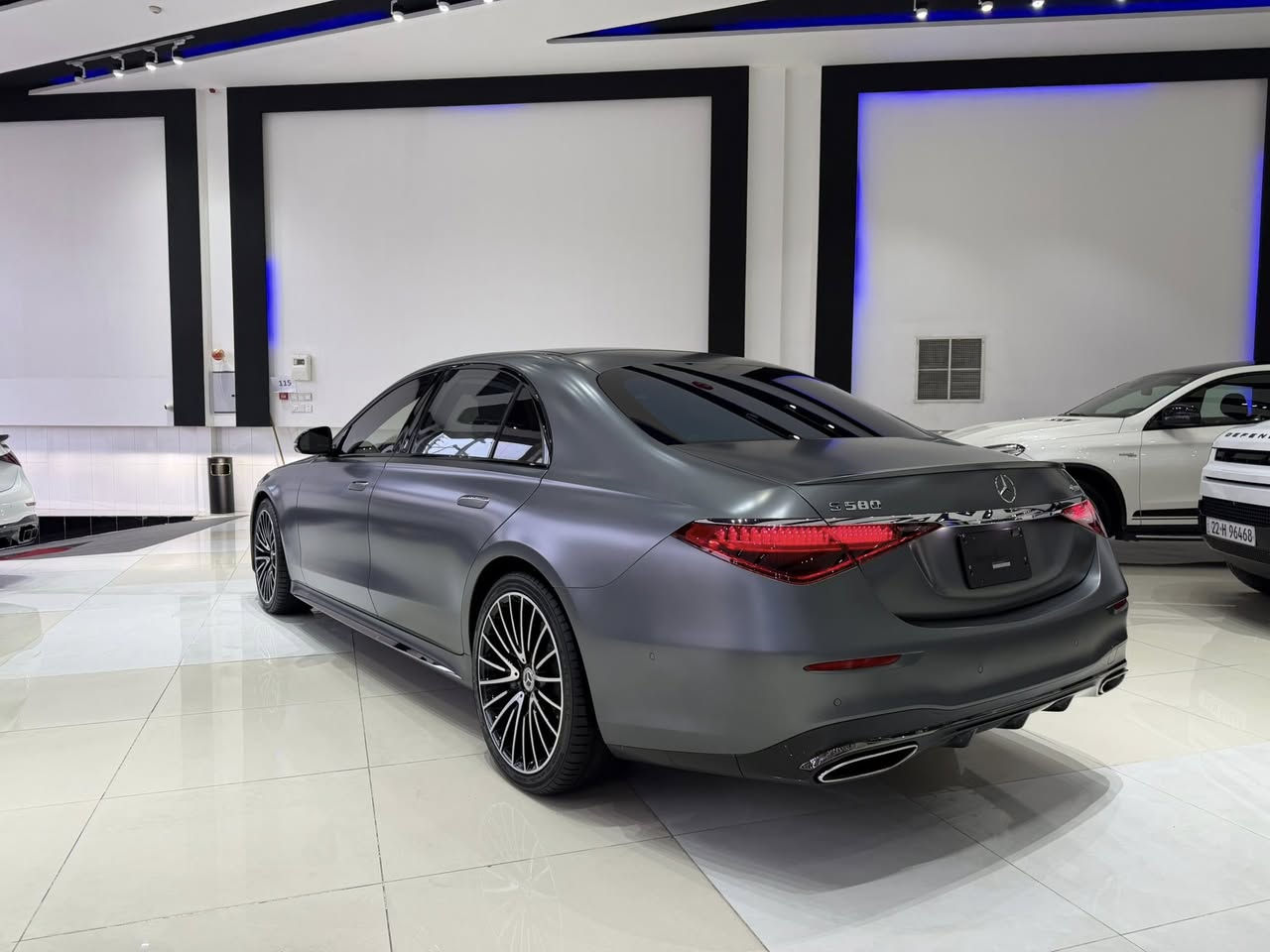 Mercedes S-580 4Matic
موديل : 2023
وارد: كندي كلين تايتل 
الممشى : 25000 
حجم المحرك : 8 سلندر 
بلادي لون مات بدون صبغ  مكفولة من الدعامية للدعامية 
فول فول مواصفات : داخلية بيانو - التاير الخلفي يلوف - رادارات 360 - كاميرات 360 - داتاشو - كشنات مساج - كشنات تبريد - كشنات تدفئة - كشنات كهرباء - بانوراما -  سماعات مايباخ -  و الداخل يجي مواصفات مايباخ - جام بولورايز -و هواي مواصفات لخ 
السيارة رقم سليمانية 
مكفولة حتى الدعاميات مكفولة من الصبغ 
للاستفسار : ***********
————————————————
Mercedes S-580 4Matic
ساڵ:2023 
هاوردە : کەنەدی کلین تایتڵ
ماوەی رۆشتن :25000 
قەبارەی بزوێنەر : 8 بستۆن 
رەنگی مات بیلادی بێ بۆیاغ دەعامی بۆ دەعامیبە شەرت
ناو پیانۆ ـ ناو سور ـ طایەی پشتەوە دەسورێتەوە ـ  رادر 360 - کامێرا 360- داتاشۆ ـ پانۆراما ـ کوشن مەساج ـ کوشن تەبرید ـ کوشن هیتەر ـ ناو سەیارەکە مواصەفات مایباخ ـ جام پۆلۆرایز بیلادی ـ و زۆر مواصەفاتی تر 
بێبۆیاغ بێ سارد و تەعدیل دەعامی بۆ دەعامیبە شەرت
ژمارە سلێمانییە
بۆ پەیوەندی : ***********
