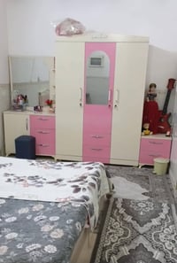 ميز تواليت • طاولة تزيين • غرفة نوم • تواليت • طاولة مكياج