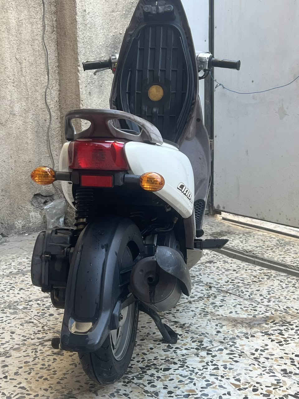 دراجة فله للبيع موديل ٢٠٠٩ دراجه جديدة كشر ومكينه كفاله تجي وتشوف بعينك كلشي ممبدل بيها تاركها صار سبوع كاعد الباتري مالته غير هاي كلشي مبيها مكاني كربلاء وسعر قيم واخذ بل يرضة بي الله ***********
