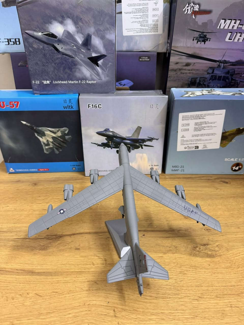 مجسم طائرةB-52 🇺🇸🏴‍☠️
حجم 1/200 
معدني
85 الف 

Airplane model B-52 Stratofortress 1:200 metal


**إذا كنت صاحب هذا الإعلان وتريد حذفه لأي سبب، رجاءا أرسل رسالة إلى الدعم الفني**