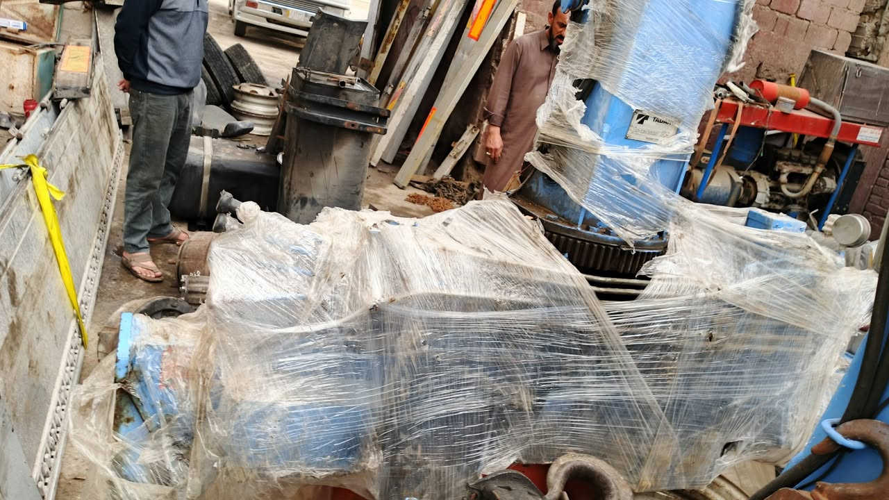 السلام عليكم ورحمه الله وبركاته
كرينات ثلاثه سلايتات
كاركو #اف اكس 
 مكان حله شارع 80 استفسار ***********
