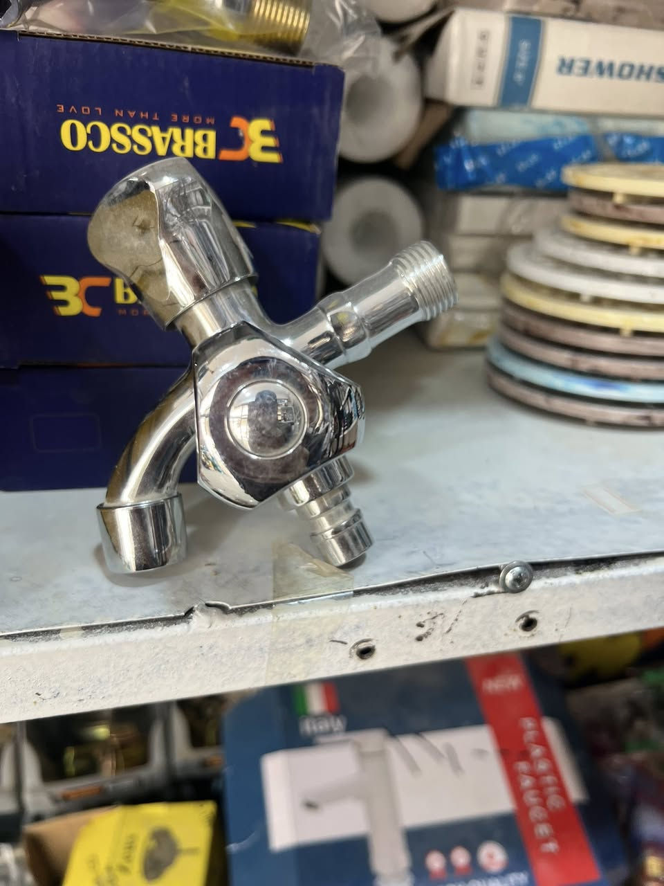 السلام عليكم اخواني توفرت بضاعة جديدة
________________________________

كاكات زواويه شرط الضمان نوعيه ممتازه 
ونوعيات وسط سعر3 الف ال 10 الاف
————————-——————•
حنفيات اصلي
حنفيات وسط
حنفيات عادي متوفر جميع الاشكال والنوعيات
————————————— 
قبق منهول باشكال والوان مختلف  سعر الف دينار فقط 💵 
العنوان السماوه مجمع ابن يقطين  قرب اسواق الحذاف متواجد من ساعه 7 صباحا لل10 مساء يوجد خدمة توصيل داخل المجمع فقط•


**إذا كنت صاحب هذا الإعلان وتريد حذفه لأي سبب، رجاءا أرسل رسالة إلى الدعم الفني**