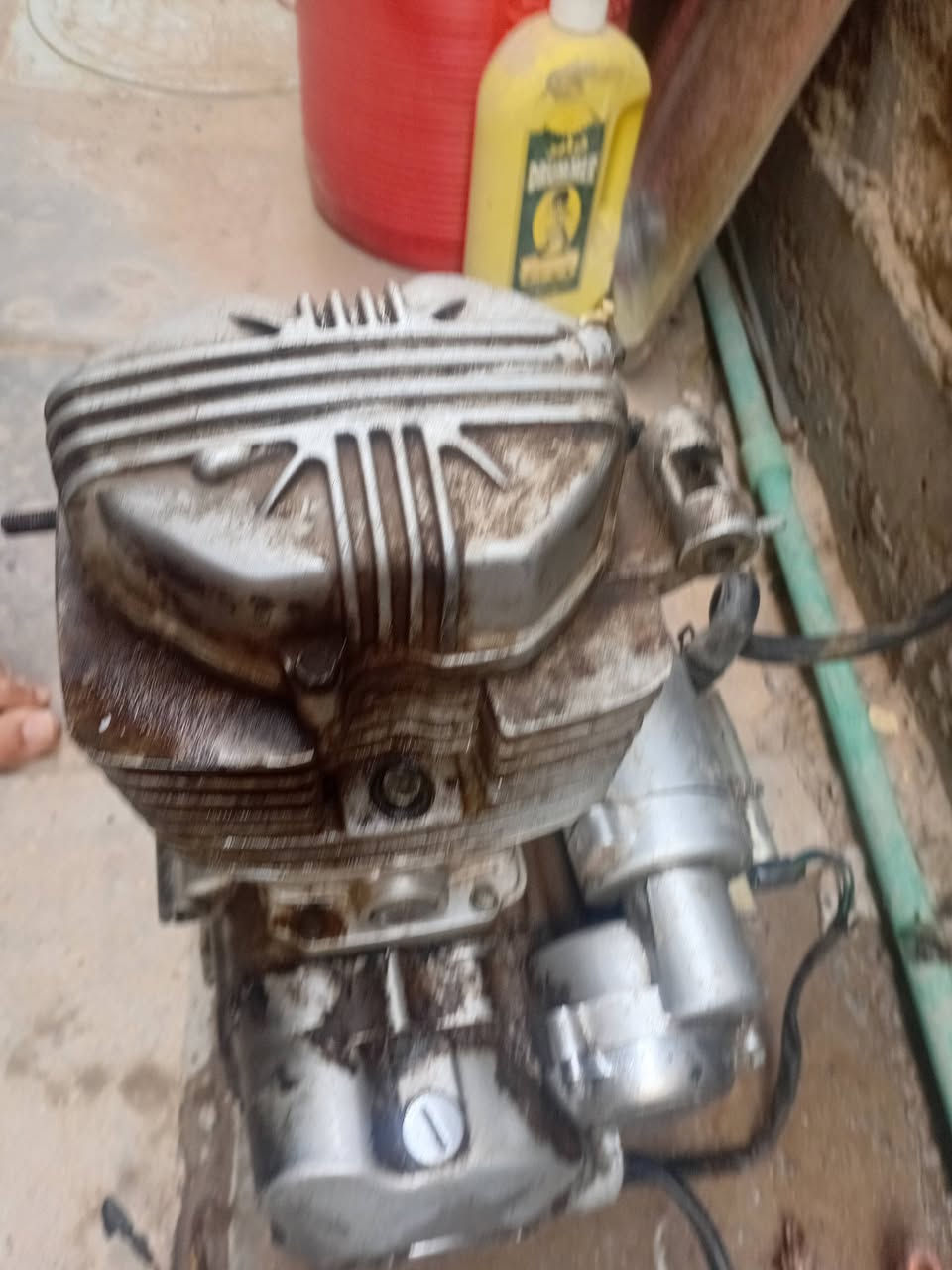 محرك 24 للبيع شغال بس بي صوت كرنك ب75 وبي مجال


**إذا كنت صاحب هذا الإعلان وتريد حذفه لأي سبب، رجاءا أرسل رسالة إلى الدعم الفني**
