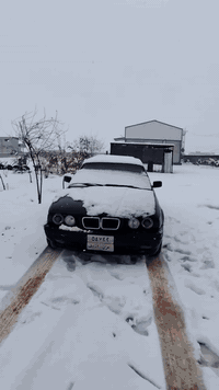 بي ام للبيع ٥٢٥ موديل ١٩٩٢ لا استفسار اتصل على هذا رقم 07511670277