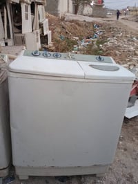 غسالة ملابس • للبيع
