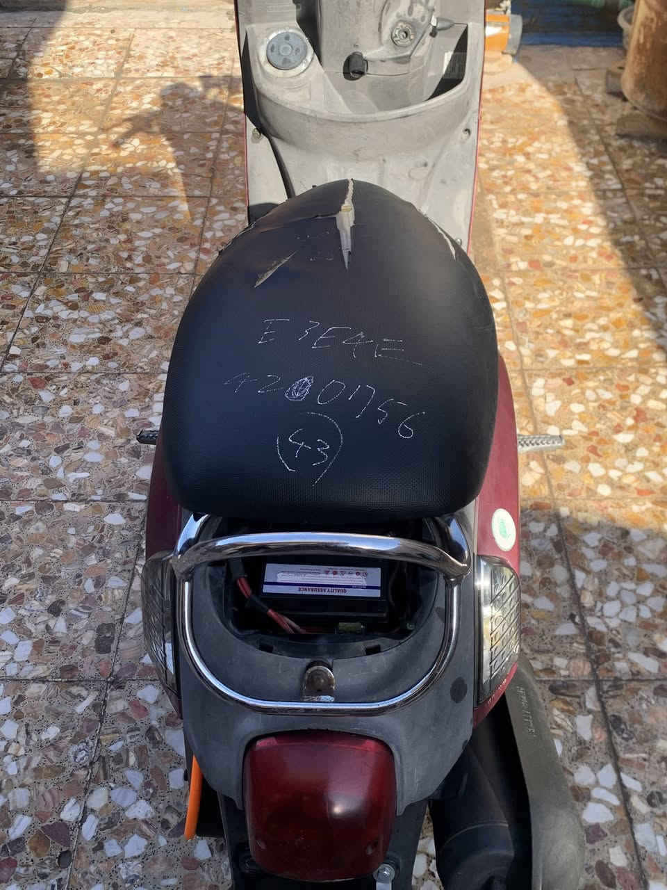 السلام عليكم
دراجه بوليس 
((للبيع)) 
كفرات ختم واحد 
مكينه مامفتوحه 
تايرات جدد 
دراجه مامتعوبه 
قبل شهر وربع طلعت من معرض 
دراجه نظيف  نوزل 
مامتعوبه من البيت لل مدرسه ماطالع بيه 
مكاني كربلاء 
رقم الهاتف ***********
***********
