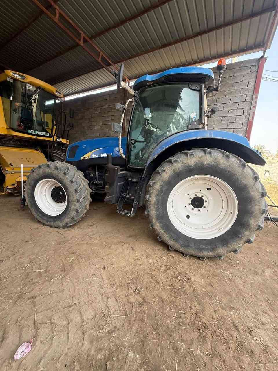 سلام عليكم تركتر نيهولند T6070تركتر جديد كفاله عامه كير محرك مكفول تواصل اتصل ***********
