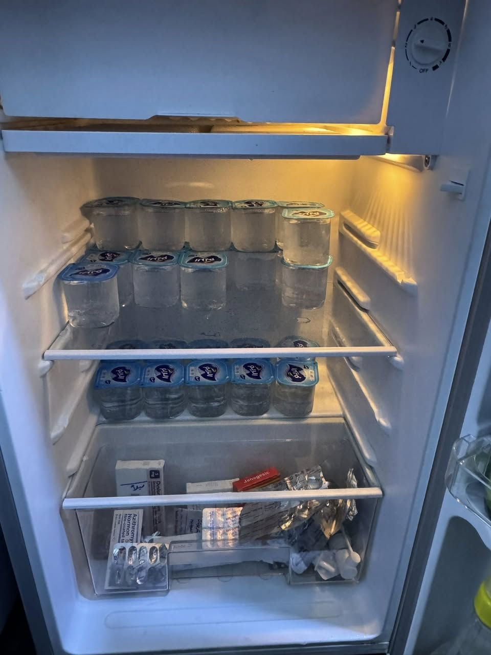 السلام عليكم عندي ثلاجة صغيره للبيع 
نظيفه وشغاله مابيها شي 
مكان زيونه


**إذا كنت صاحب هذا الإعلان وتريد حذفه لأي سبب، رجاءا أرسل رسالة إلى الدعم الفني**