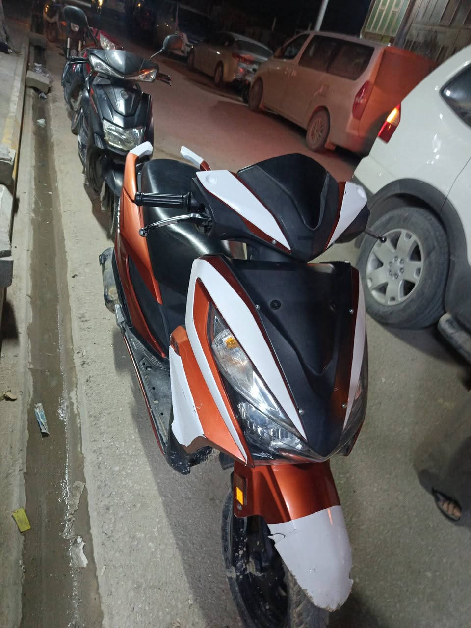 دراجة هوندا دايو مكينه مامفتوحه ناعمه نكره سلف كهربائيات شغاله
تخبل الدراجه السعر 700قفل جنه عارضينهه قبل لان متوازين بس هسه لا 700قفل
*********** حي الحكم قرب مرطبات فستقه بالفرع
