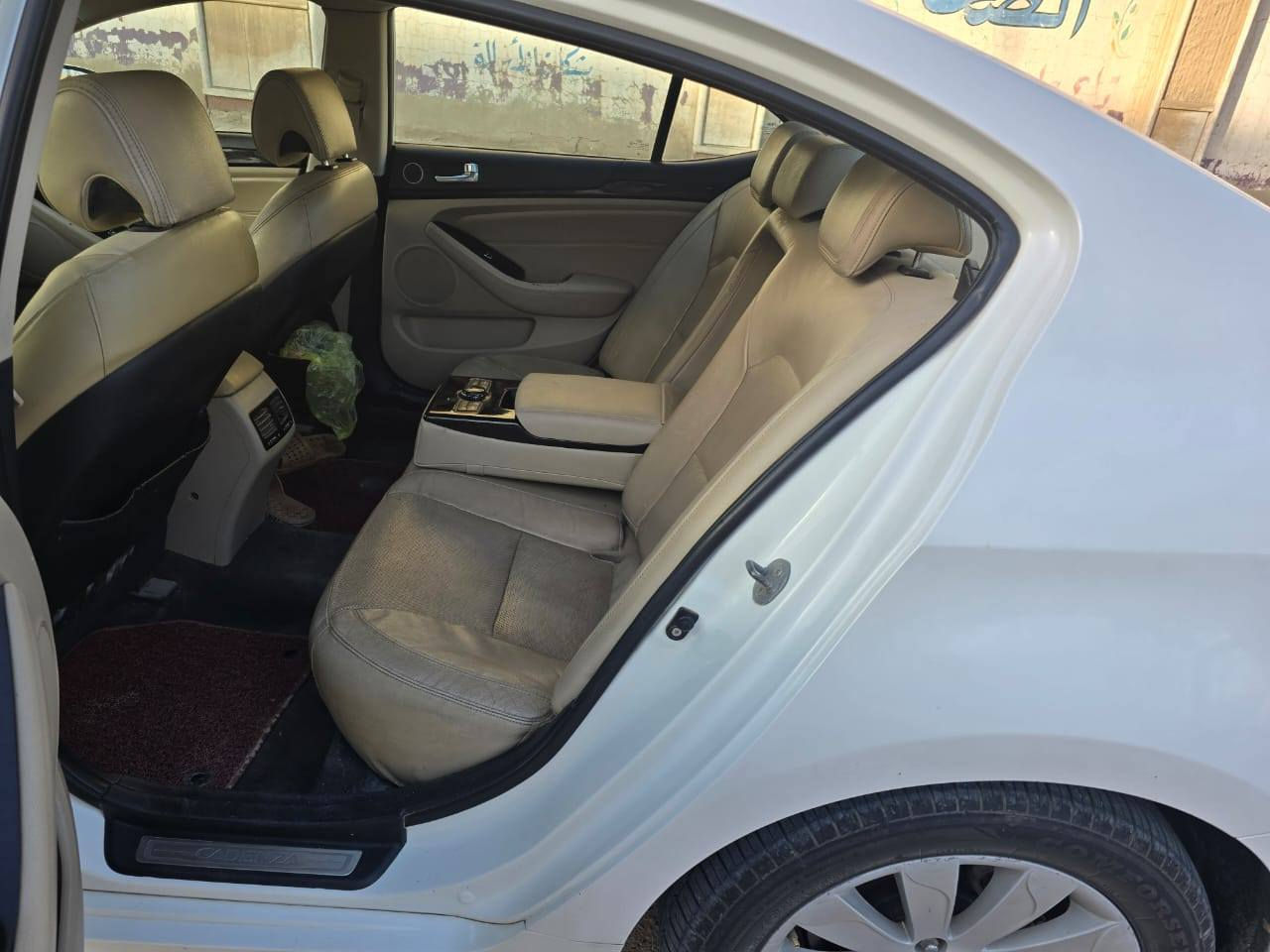 كيا كادنزا موديل 2014 خليجي 6سلندر
1/1 أبيض أربيل سنويه ساقطه إني اتكفل بمصاريف التحويل السياره بيها طخه بالجاملغ الأمامي الايسر من جهة السايق وراح اوضحها بالصوره السياره سعرها 130$ السياره فقط تحويل


**إذا كنت صاحب هذا الإعلان وتريد حذفه لأي سبب، رجاءا أرسل رسالة إلى الدعم الفني**