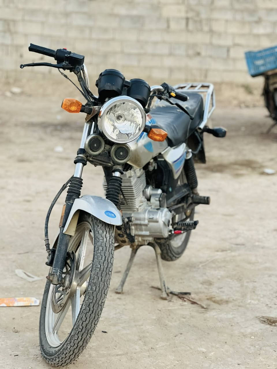 سلام وعليكم دراجه دايوند عضم سلفري موديل عشرين اوراق صولي رقم ***********
