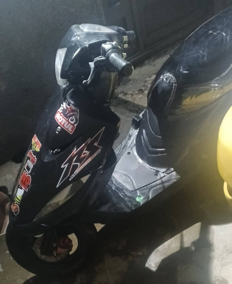 السلام عليكم دراجه ماكس للبيع شلعه ومعدل مكفوله من كلشي دراجه حلوه مكينه بعد احلا مابيه نقص السعر 600 وبيه مجال الستفسار وتساب ***********
