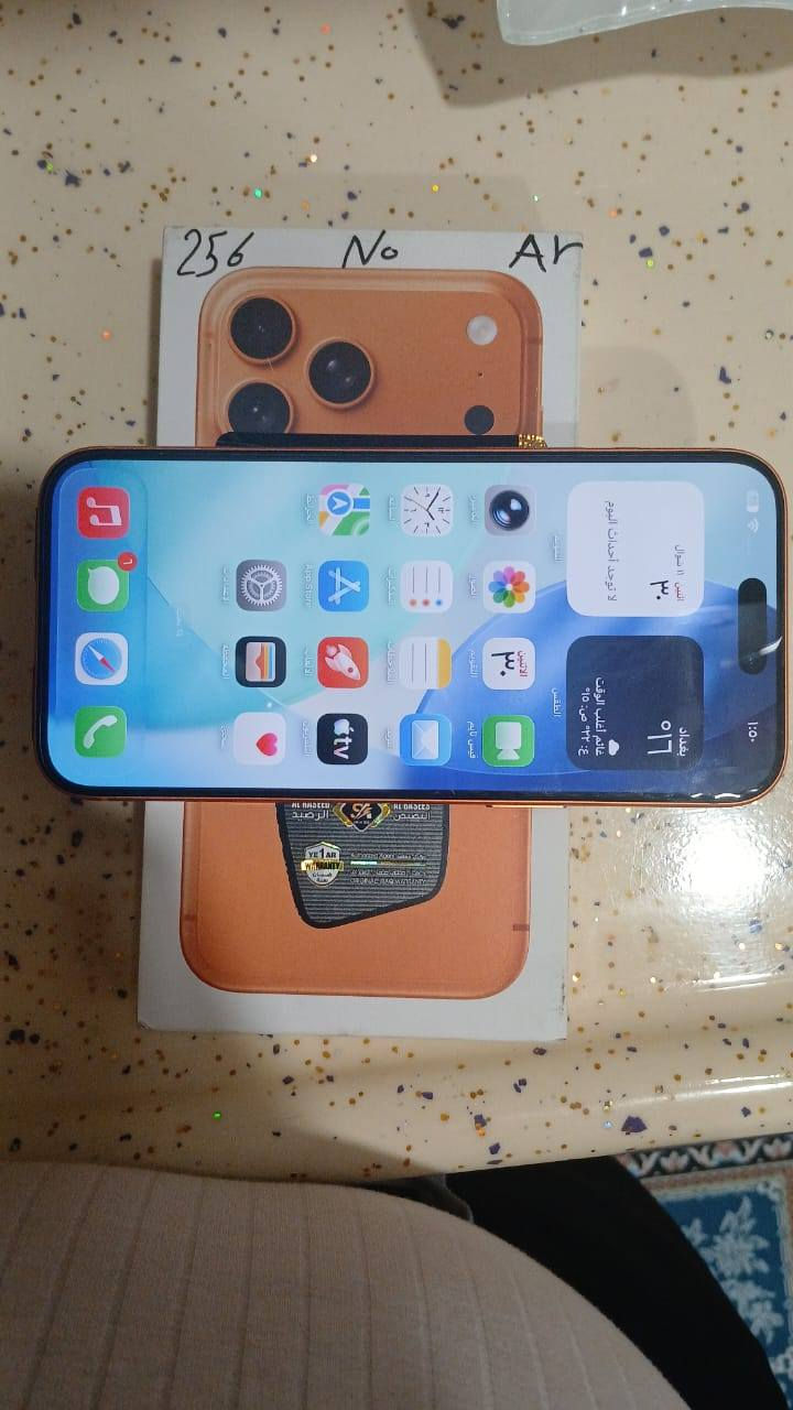 ايفون 17 برو ماكس ابو الشريحه جهازي جديد مستخدم قليل عدد دورات الشحن 20 مره شرق اوسط عربي اصلي ضمان سنه كامله ذاكره 256 بطاريه 100% السعر مليونين و 150 الرقم ***********
